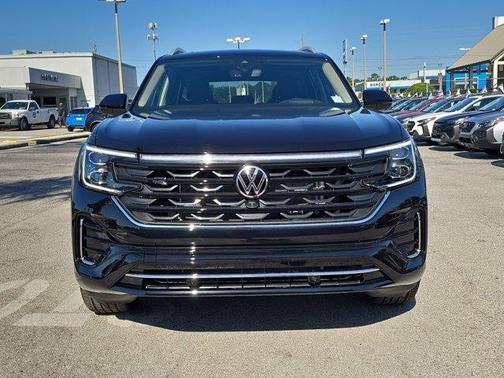 2025 Volkswagen Atlas 2.0T SEL Premium R-Line