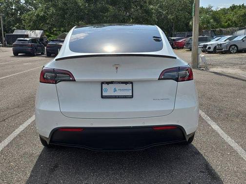 2022 Tesla Model Y Long Range