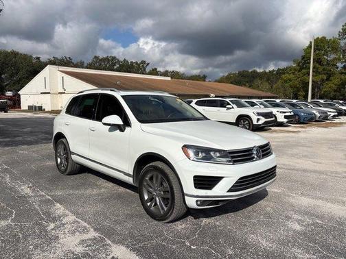 2016 Volkswagen Touareg Lux