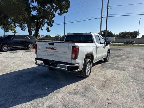 2023 GMC Sierra 1500 SLE