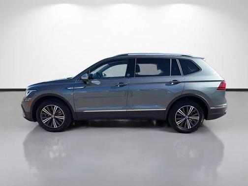 2024 Volkswagen Tiguan 2.0T Wolfsburg Edition