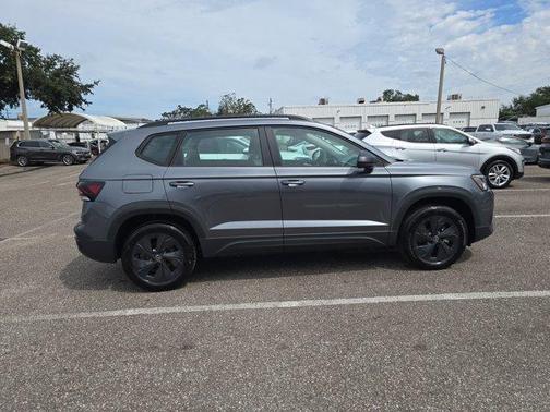 2025 Volkswagen Taos 1.5T S