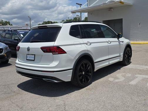 2021 Volkswagen Tiguan 2.0T SE R-Line Black