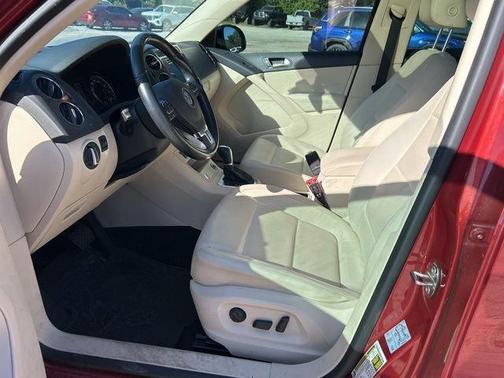 2016 Volkswagen Tiguan SE