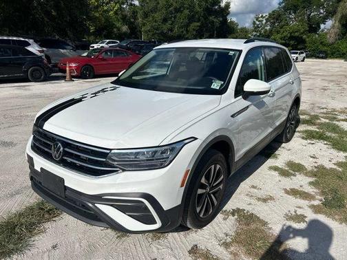 Pure White 2022 Volkswagen Tiguan 2.0T S