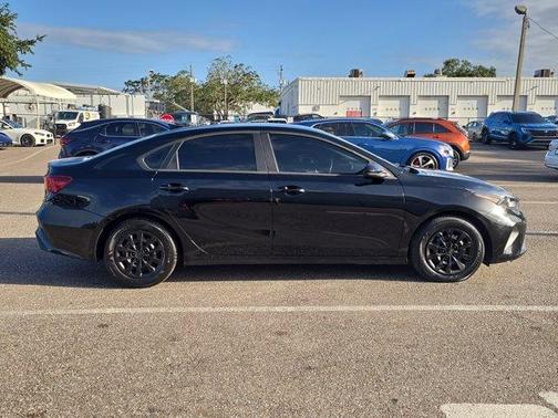 2024 Kia Forte LX