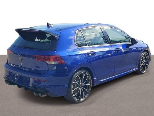 Lapiz Blue Metallic 2026 Volkswagen Golf R 2.0T