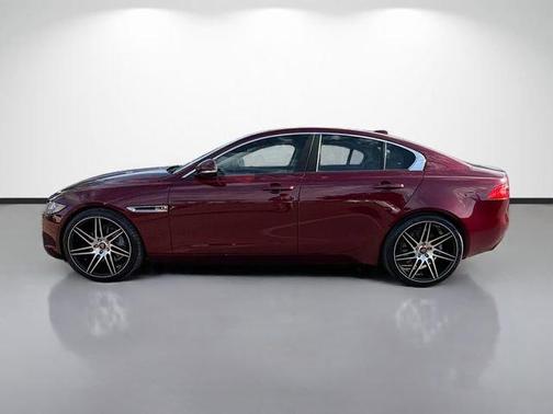 2017 Jaguar XE 25t