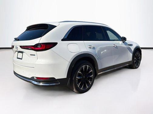 2025 Mazda CX-90 Premium Plus