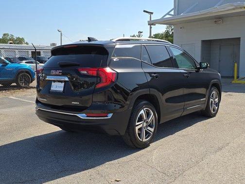 2020 GMC Terrain SLT