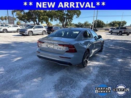 2024 Volvo S60 B5 Core Dark Theme