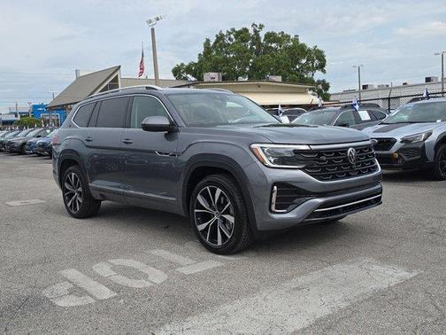 2025 Volkswagen Atlas 2.0T SEL Premium R-Line