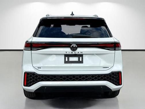 Opal White Pearl 2026 Volkswagen Tiguan 2.0T SE R-Line Black