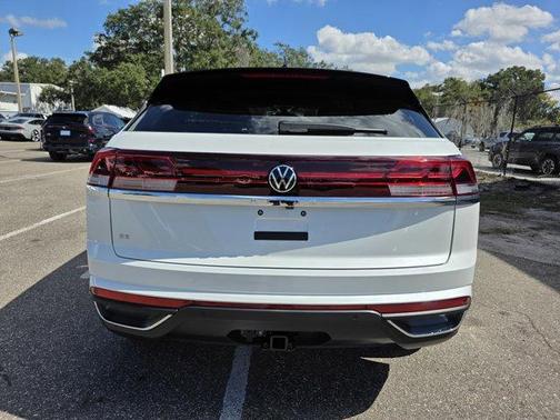 2026 Volkswagen Atlas Cross Sport 2.0T SE