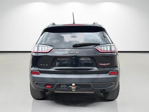 Diamond Black 2019 Jeep Cherokee Trailhawk