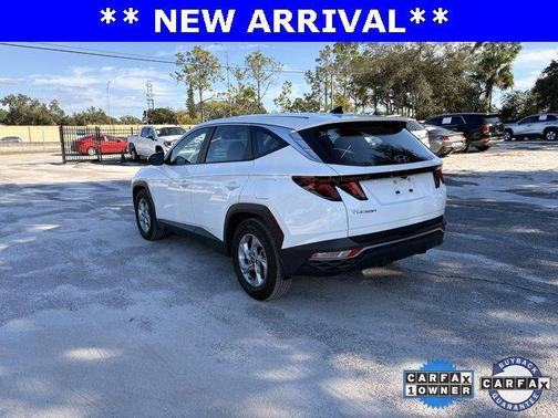 2023 Hyundai TUCSON SE