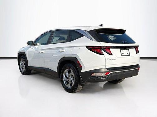 2023 Hyundai TUCSON SE