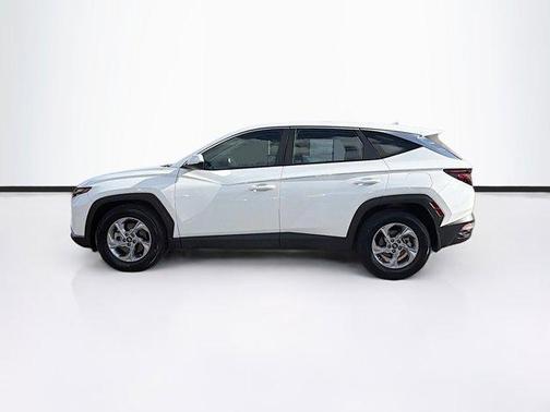2023 Hyundai TUCSON SE