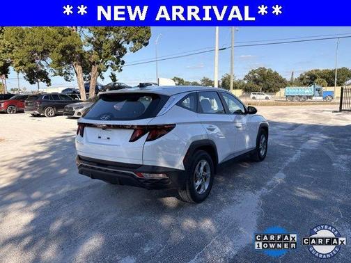 2023 Hyundai TUCSON SE