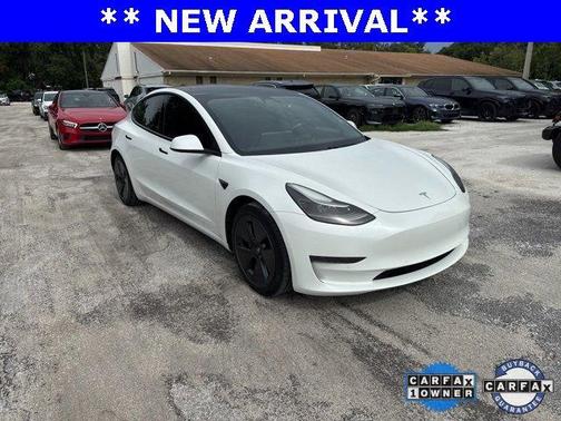 2021 Tesla Model 3 Standard Range Plus