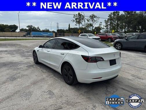 2021 Tesla Model 3 Standard Range Plus