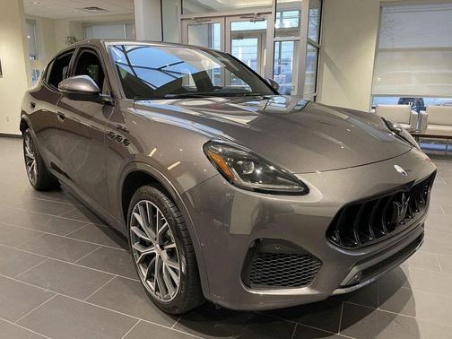 GRIGIO LAVA GRAY 2026 Maserati Grecale Modena