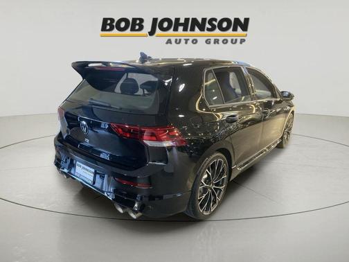 mythos black metallic 2026 Volkswagen Golf R 2.0T DSG