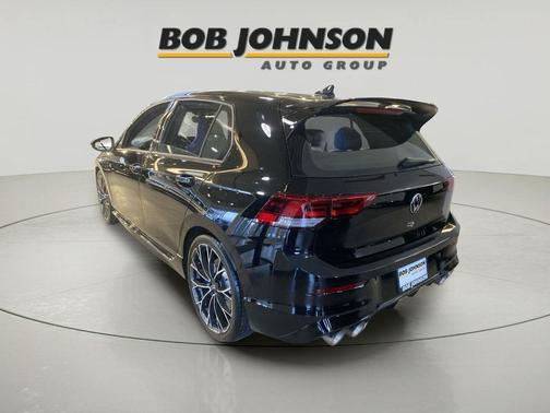 mythos black metallic 2026 Volkswagen Golf R 2.0T DSG