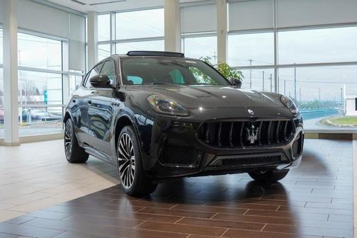 Nero Tempesta Metallic 2025 Maserati Grecale Modena SUV