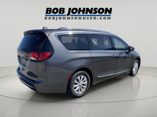 2018 Chrysler Pacifica Touring-L