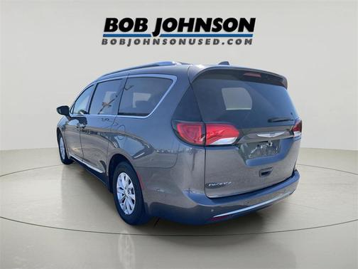 2018 Chrysler Pacifica Touring-L