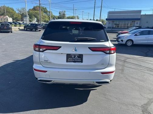 2022 Mitsubishi Outlander SE