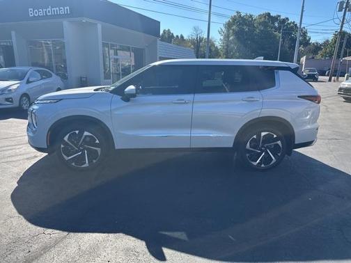 2022 Mitsubishi Outlander SE