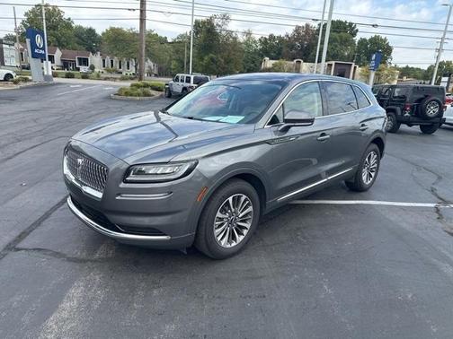 2022 Lincoln Nautilus Reserve