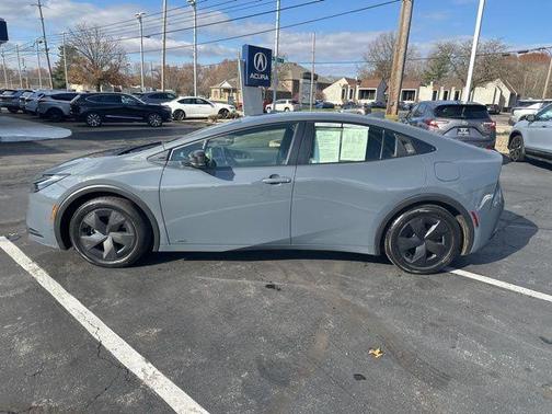 2023 Toyota Prius LE