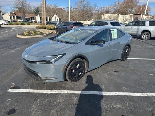 2023 Toyota Prius LE