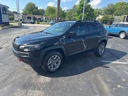 Diamond Black 2022 Jeep Cherokee Trailhawk