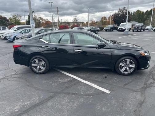 2022 Nissan Altima 2.5 SL