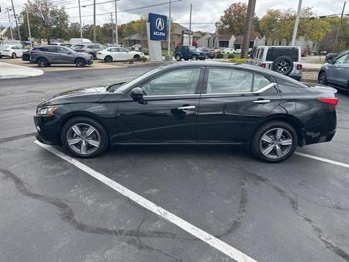 2022 Nissan Altima 2.5 SL
