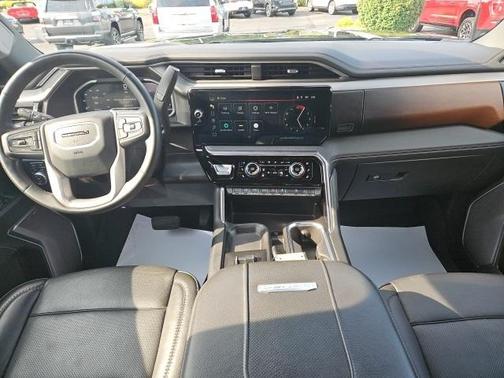 2024 GMC Sierra 2500 Denali