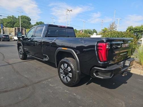 2024 GMC Sierra 2500 Denali