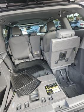 2020 Toyota Sienna XLE