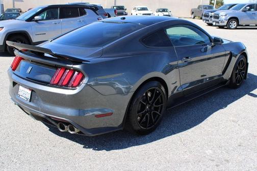 2019 Ford Shelby GT350 Base