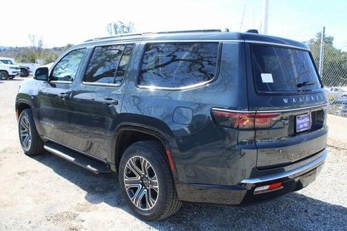 2025 Jeep Wagoneer Base