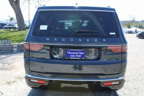 2025 Jeep Wagoneer Base
