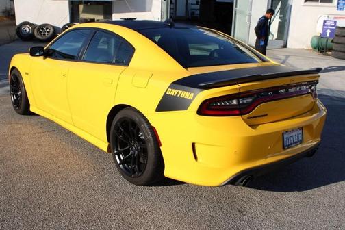 2017 Dodge Charger R/T 392