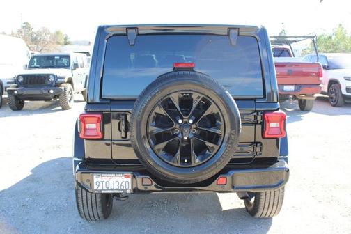 2021 Jeep Wrangler Unlimited Sahara Altitude