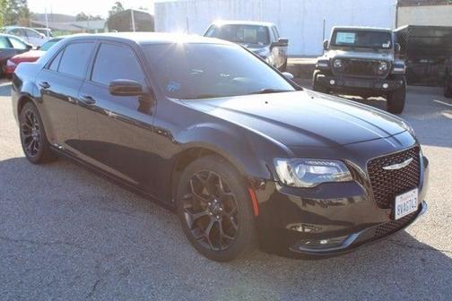 2019 Chrysler 300 S