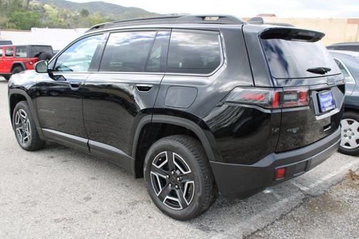 2026 Jeep Cherokee LAREDO/LIMITED