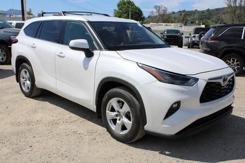 2022 Toyota Highlander LE